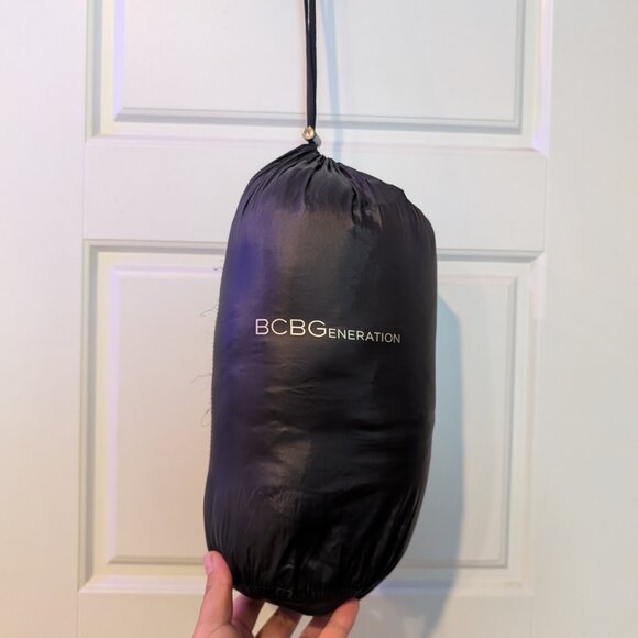 Ultra Lightweight Packable Down Jacket - Picture 4 of 4